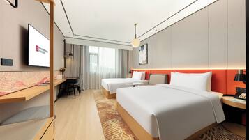 高档床上用品、羽绒被、加厚床垫、迷你吧(备有免费物品)