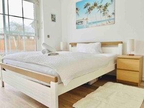 2 chambres, bureau, fer et planche à repasser, Wi-Fi gratuit
