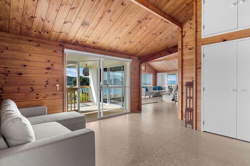 Harbourview Haven - Mangawhai Heads Holiday Home