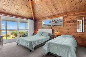 3 habitaciones, tabla de planchar con plancha, wifi y ropa de cama 