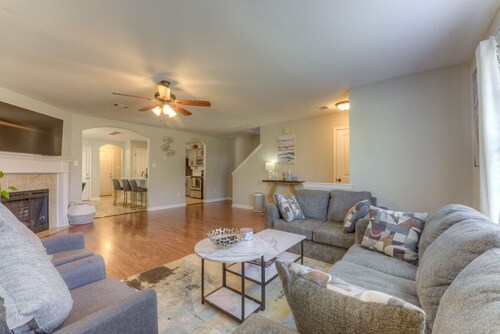 Spacious house with garage