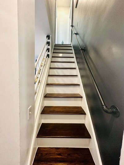 "Holly Jolly Historic Home”–Where Its Always XMAS!