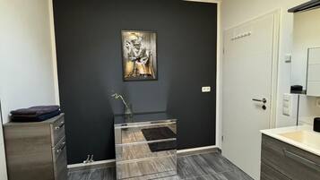 Asciugacapelli, asciugamani, carta igienica