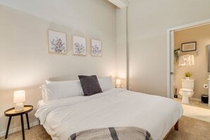 1 chambre, bureau, fer et planche à repasser, Wi-Fi