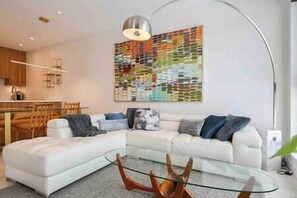 TV, fireplace, ping pong - Les Repères # 110 Condo Spa & Piscine (Orford)