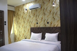 4 多间卧室、办公桌、熨斗/熨衣板、WiFi