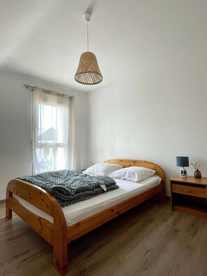3 Schlafzimmer, Bügeleisen/Bügelbrett, Reisekinderbett