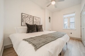 4 habitaciones, tabla de planchar con plancha, wifi y ropa de cama