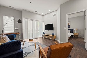 2 chambres, fer et planche à repasser, Wi-Fi, draps fournis