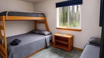Escritorio, wifi gratis, ropa de cama