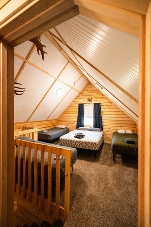 Skrivbord, gratis wi-fi och sängkläder