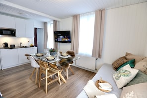 Vogel | Living area | Flat-screen TV