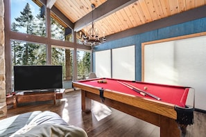 Spielezimmer