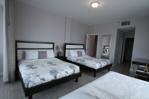 Deluxe Condo - Tropical Suites Inc. (Miami Beach)