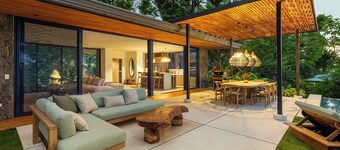 Villa Koa: Luxe Hillside Escape with Ocean Views