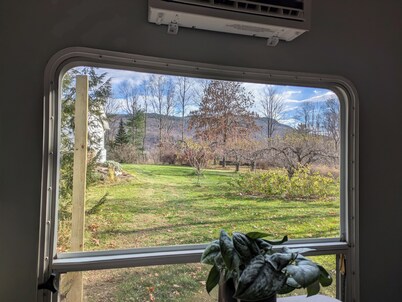 Cozy Tiny Home in charming Bristol VT, close to major ski areas free ski voucher