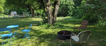Cozy Tiny Home in charming Bristol VT, close to major ski areas