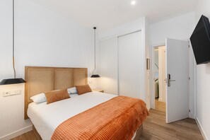 1 bedroom, iron/ironing board, free WiFi, bed sheets