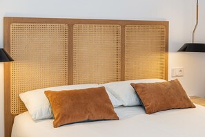 1 slaapkamer, een strijkplank/strijkijzer, gratis wifi, beddengoed