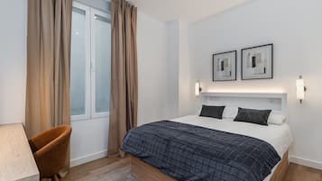 1 slaapkamer, een strijkplank/strijkijzer, gratis wifi, beddengoed
