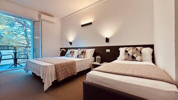 Premium bedding, memory foam beds, desk, soundproofing
