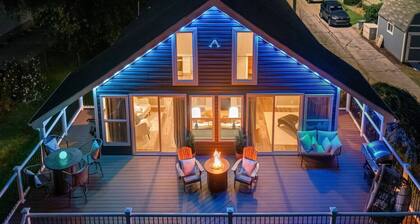 Island Gem~Riverfront, Near RMU Sports Center~4 BR