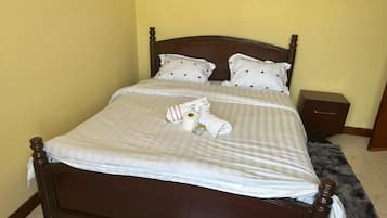 1 slaapkamer, een strijkplank/strijkijzer, wifi, beddengoed