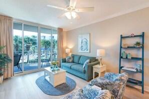 Smart TV - Newly Renovated & Well Stocked! Multiple Pools, Lazy River, Gulf Views & More! (Fort Walton Beach)