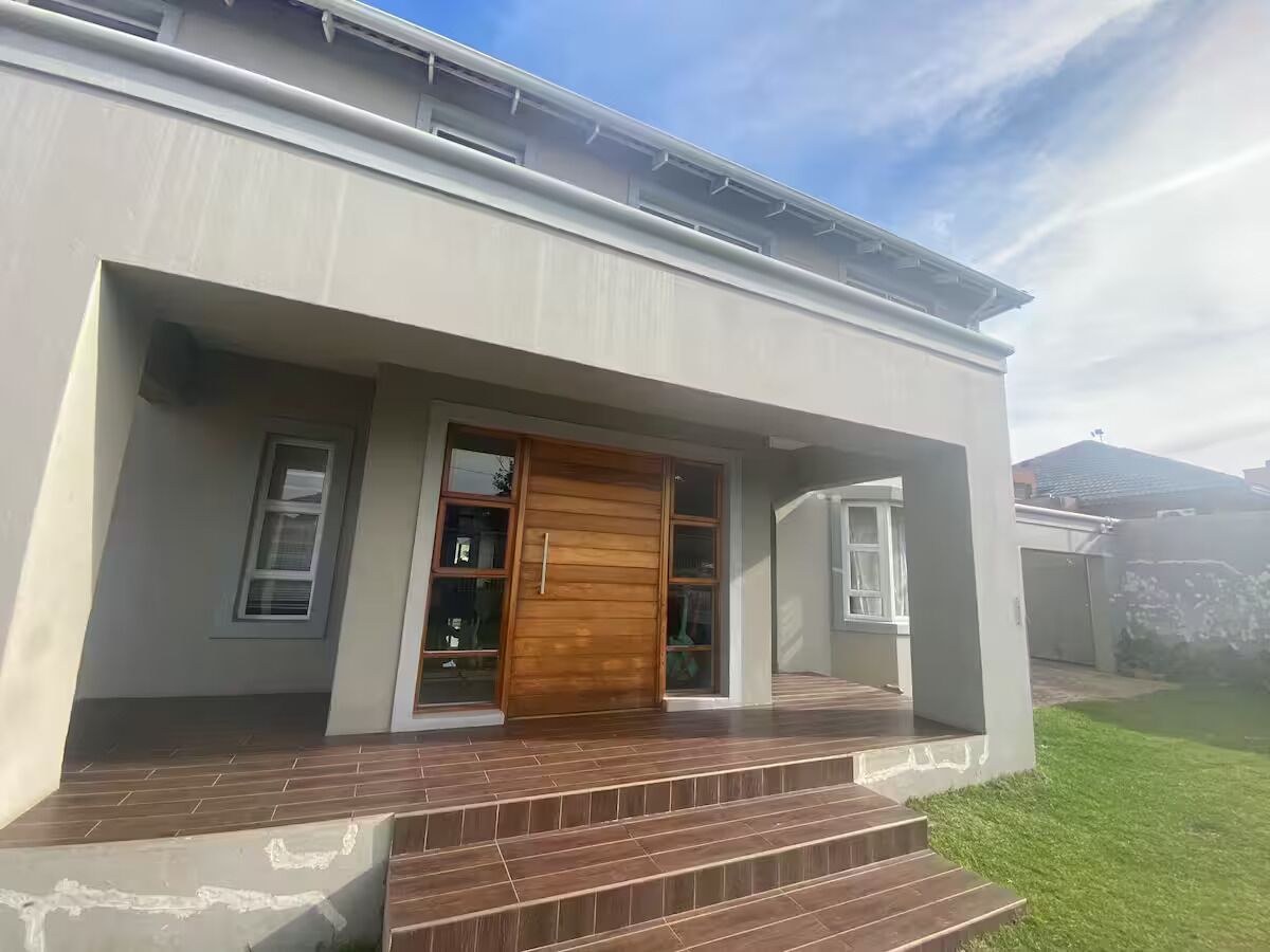 Bagian depan properti