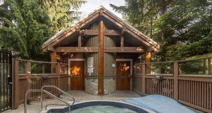 Spacious Whistler Townhome – Walk to Lifts!