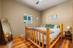 3 bedrooms, desk, free WiFi, bed sheets