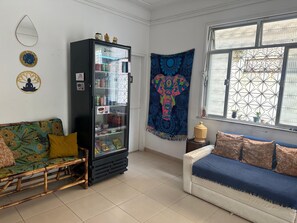 Living area - Casinha Tropical (Rio de Janeiro)