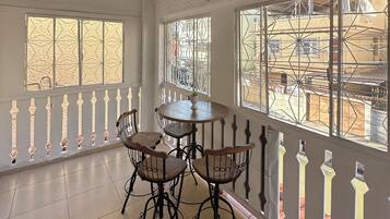 Deluxe Double Room, Lanai | Free WiFi, bed sheets
