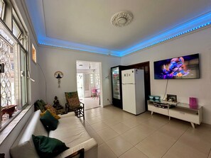 Living area - Casinha Tropical (Rio de Janeiro)