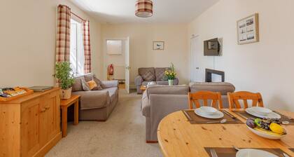Kittiwake House - Three Bedroom House, Sleeps 6
