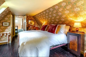 4 bedrooms, WiFi, bed sheets