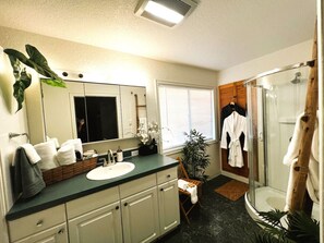 Hair dryer, towels