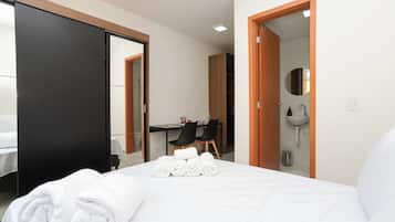 1 bedroom, desk, bed sheets