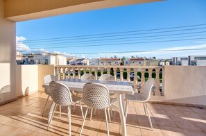 Outdoor dining - Diana 43 A101 - Two Bedroom Apartment, Sleeps 4 (Pafos)