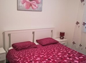 2 bedrooms, Internet, bed sheets