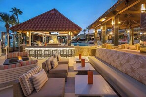 Bar (in der Unterkunft)