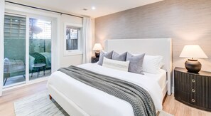 6 bedrooms, desk, iron/ironing board, travel cot - Luxury DC-Themed 6BR + Parking | 2 Blocks to Metro (Washington)