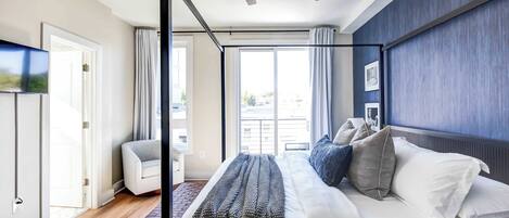 12 bedrooms, desk, iron/ironing board, travel cot