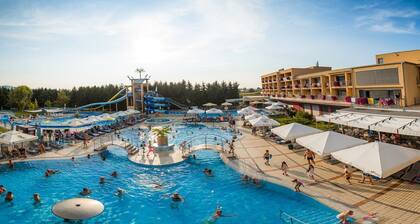 Stylish Retreat with BBQ and Modern Amenities near Terme - Three Bedroom Apartment