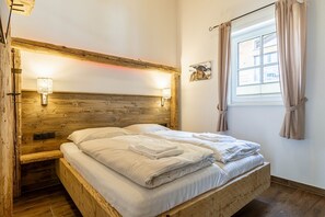 House | 5 bedrooms, iron/ironing board