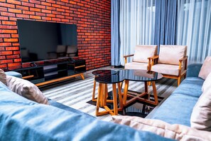 Living area - Kadoo Travels (Kigali)