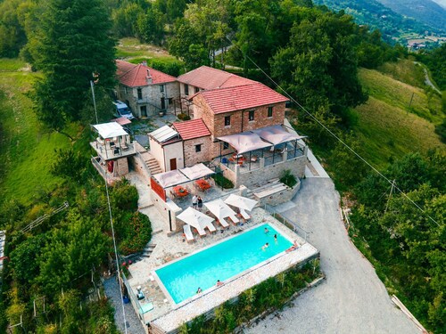 Borgo Poggio Dei Fiori: Special vacation farm for up to 11 people