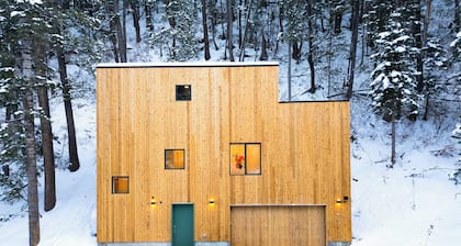 Luxury Ski Home w/ Hot Tub Near Trails & Downtown Parkview Mountain House