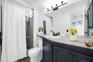 Een douche, een haardroger