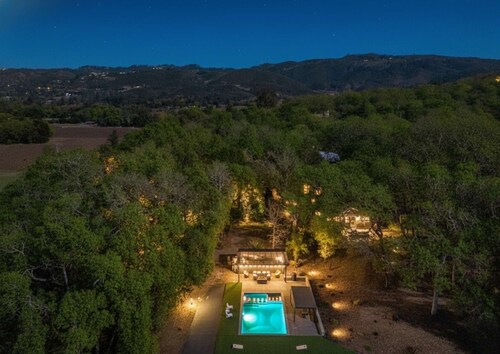 Ravenwood Wine County Retreat w/ Pool & Hot Tub!